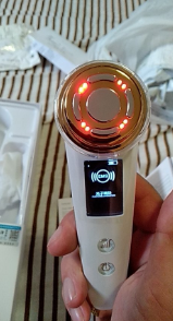 Lumina Glow – LED Light Therapy Facial Massager | Skincare Devicee